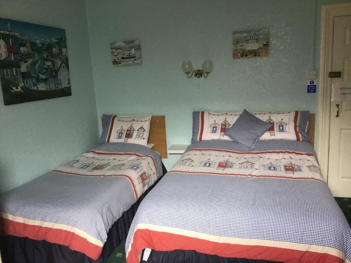 Cumbria Guest House Литам Сент Аннс Екстериор снимка