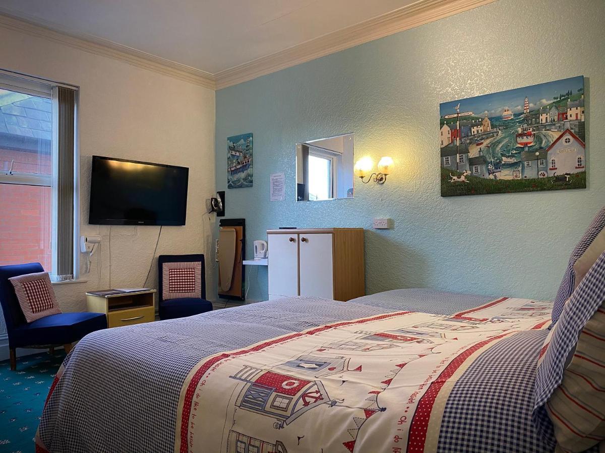 Cumbria Guest House Литам Сент Аннс Екстериор снимка
