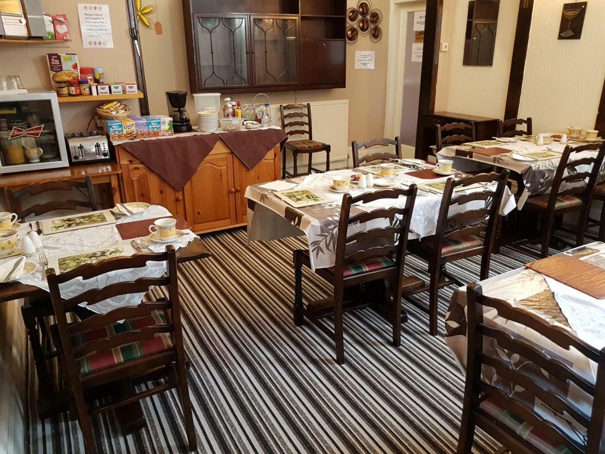 Cumbria Guest House Литам Сент Аннс Екстериор снимка
